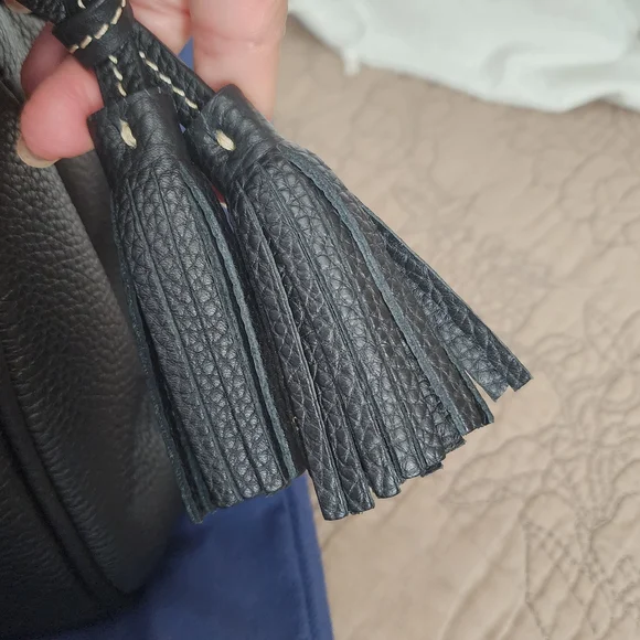 Dooney & Bourke Black Sorrento Medium Satchel Bag Like New Carried Once - Picture 5 of 10